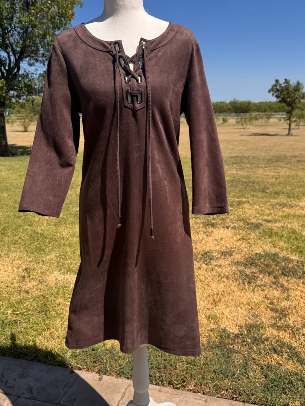 Neiman Marcus Dress; Size 4; mushroom, NWT